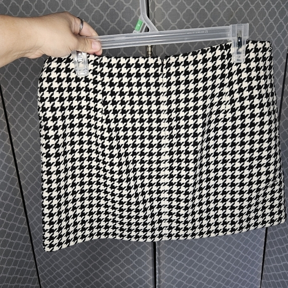 Express Wool Houndstooth Micro Mini Skirt!! - Picture 3 of 3